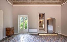 Palazzo De Gregorio Apartments